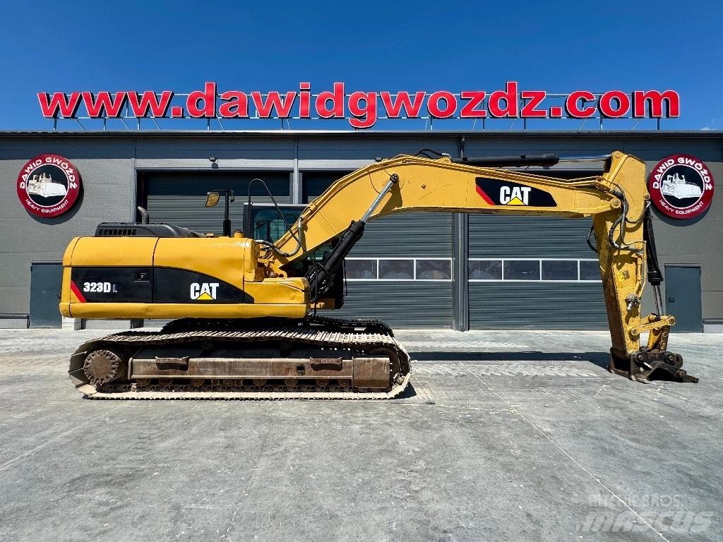 CAT 323 D LN 대형 굴삭기 29톤 이상