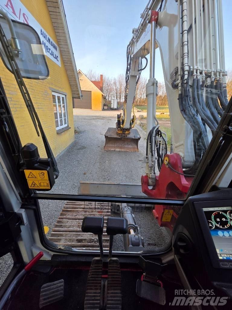 Takeuchi TB 2150 대형 굴삭기 29톤 이상