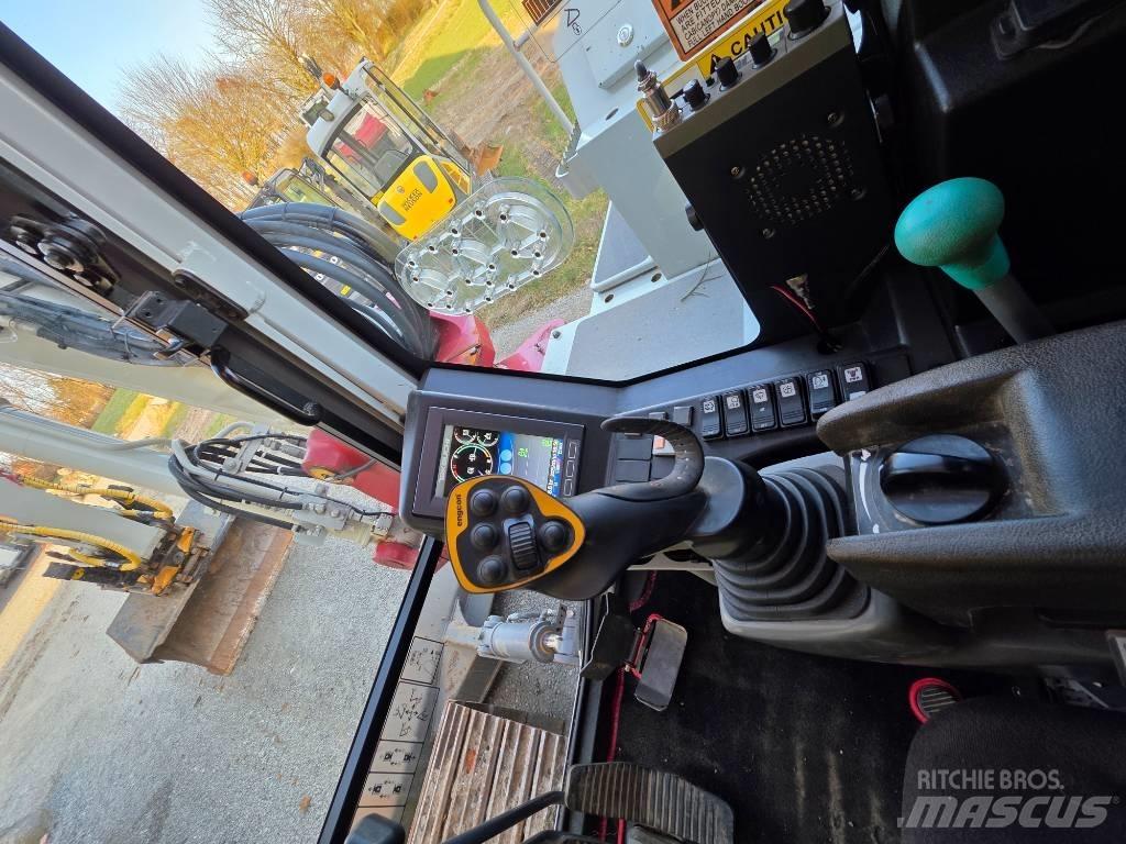 Takeuchi TB 2150 대형 굴삭기 29톤 이상