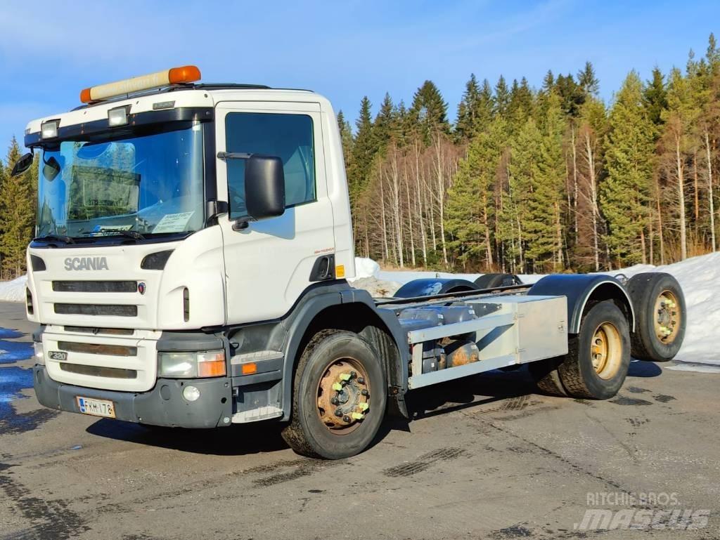 Scania P 320 새시 운전실 트럭