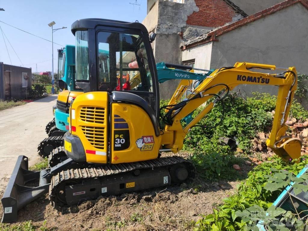 Komatsu PC 30 MR 소형 굴삭기 7톤 미만