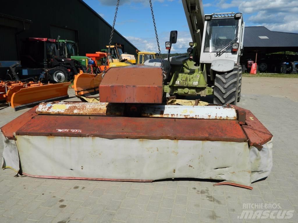 Kuhn 700F 제초기