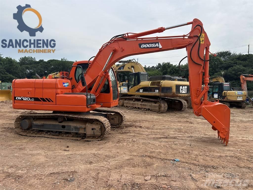 Doosan DX 120 중형굴삭기 7톤-28톤