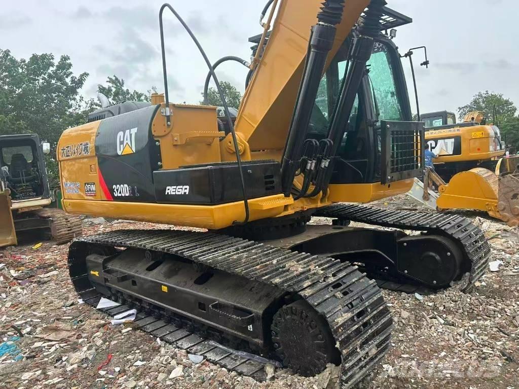 CAT 320D2L 대형 굴삭기 29톤 이상