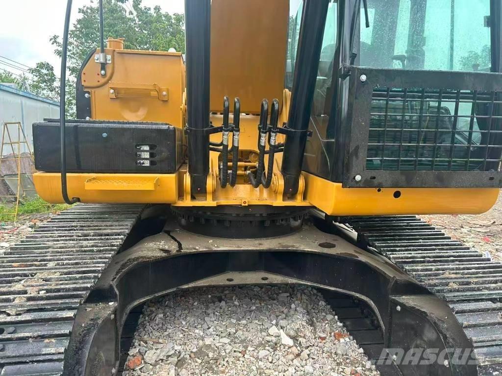 CAT 320D2L 대형 굴삭기 29톤 이상