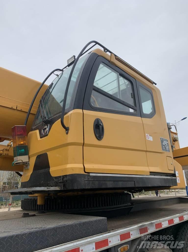 XCMG QY70KC A/T 크레인
