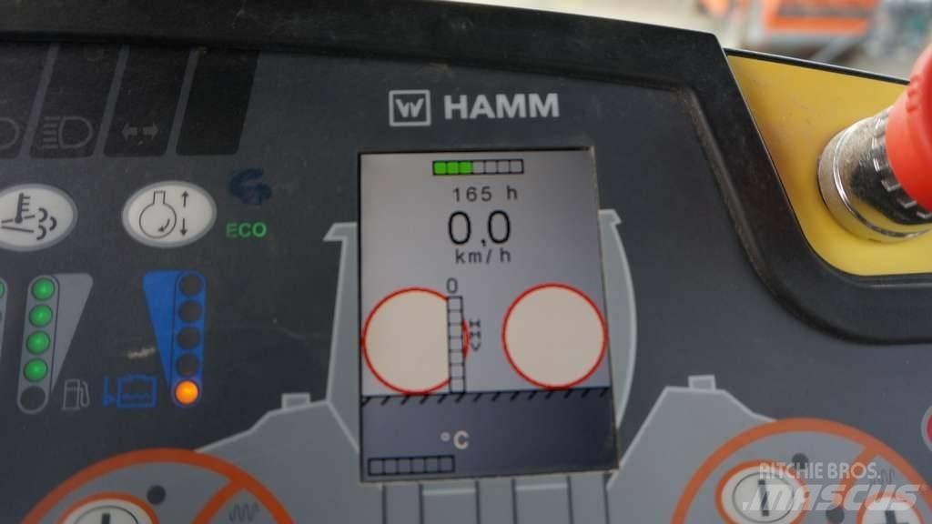 Hamm HD+120iVV 트윈 드럼 롤러