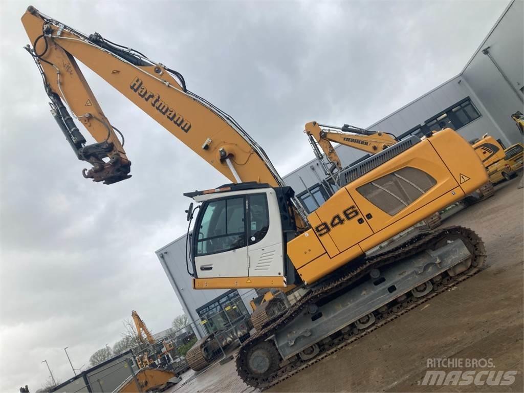 Liebherr R946 대형 굴삭기 29톤 이상