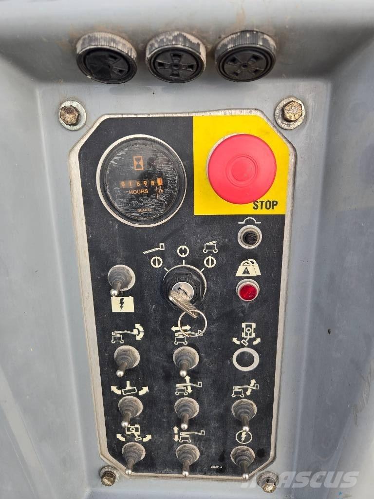 Genie Z 34/22 N 관절형 전동이동 리프트