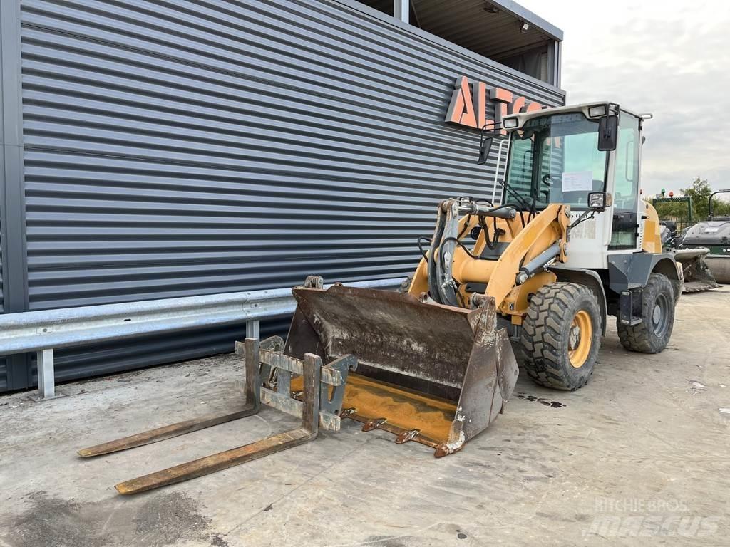 Liebherr L 506  휠로우더