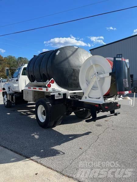 Sterling L9500 콤비/진공 트럭
