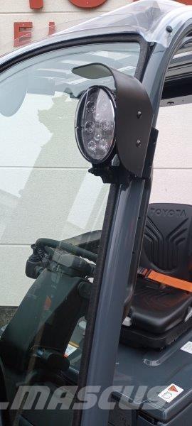 Toyota 8FBM18T 전동 지게차