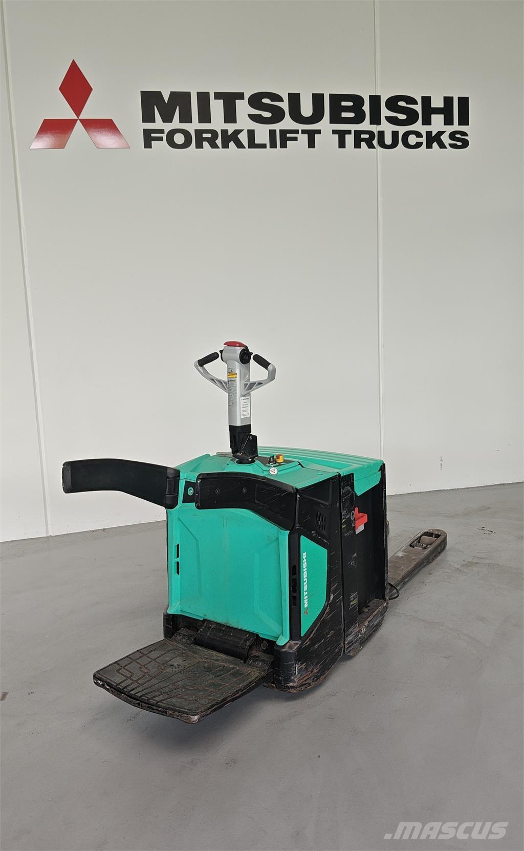 Mitsubishi PBV20N2 플랫폼 트럭