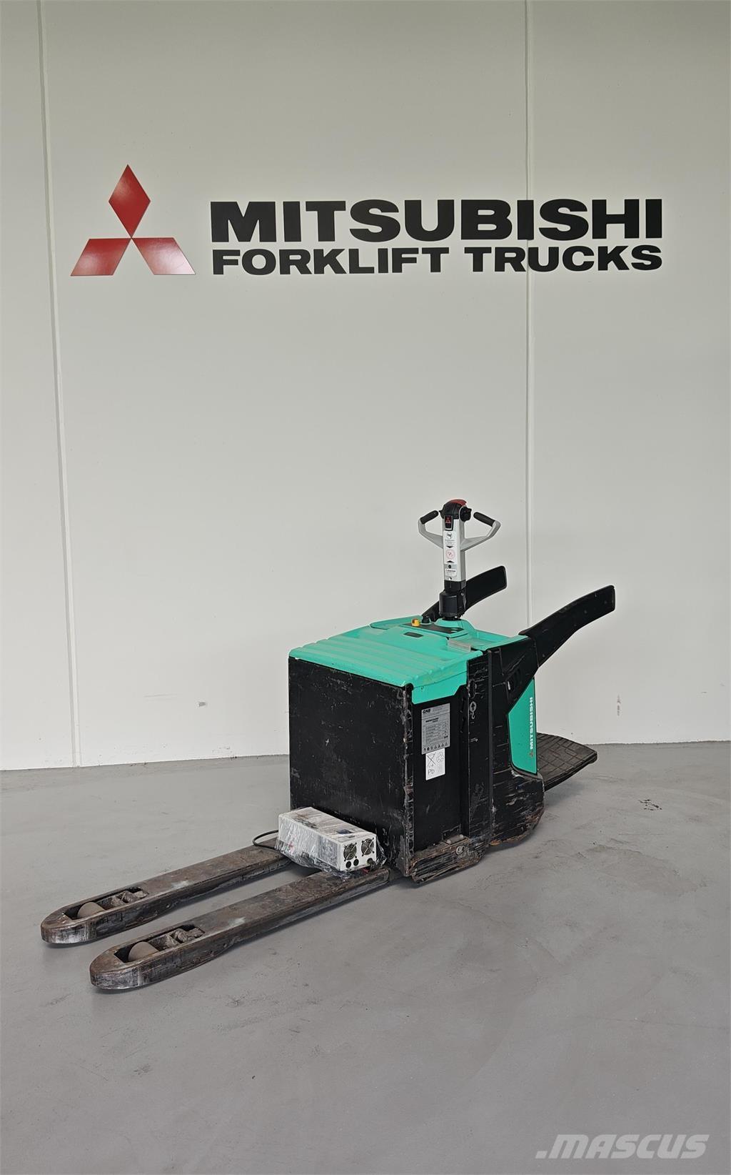 Mitsubishi PBV20N2 플랫폼 트럭