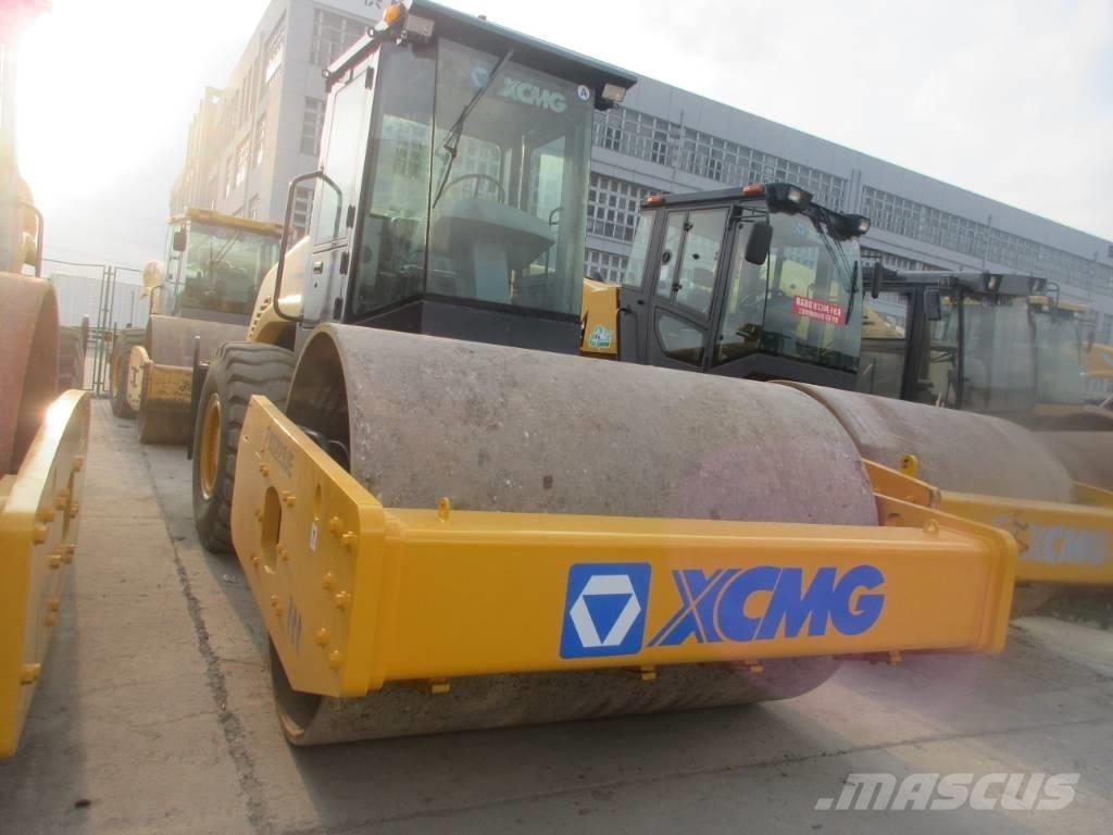XCMG XS 223 J 싱글 드럼 롤러