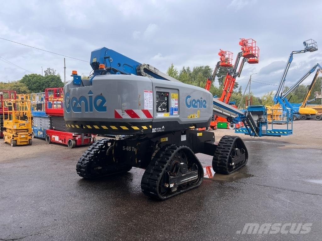 Genie S 65XC TRAX 관절형 전동이동 리프트