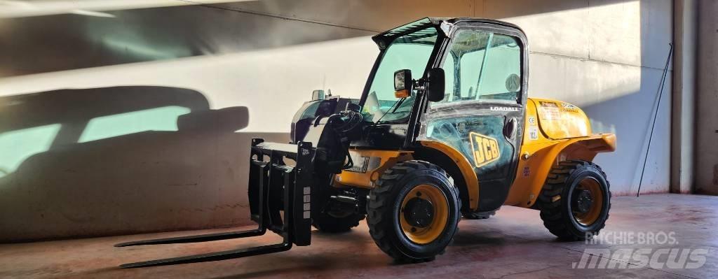 JCB 520-40 텔러 핸들러
