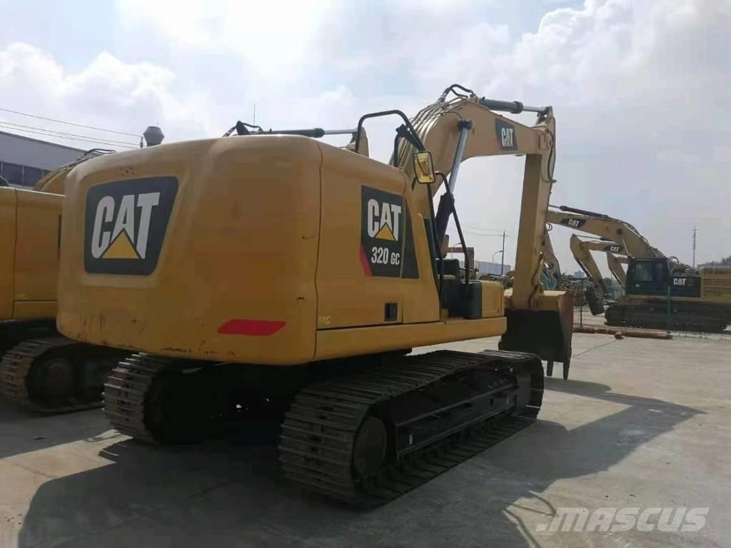 CAT 320GC 대형 굴삭기 29톤 이상