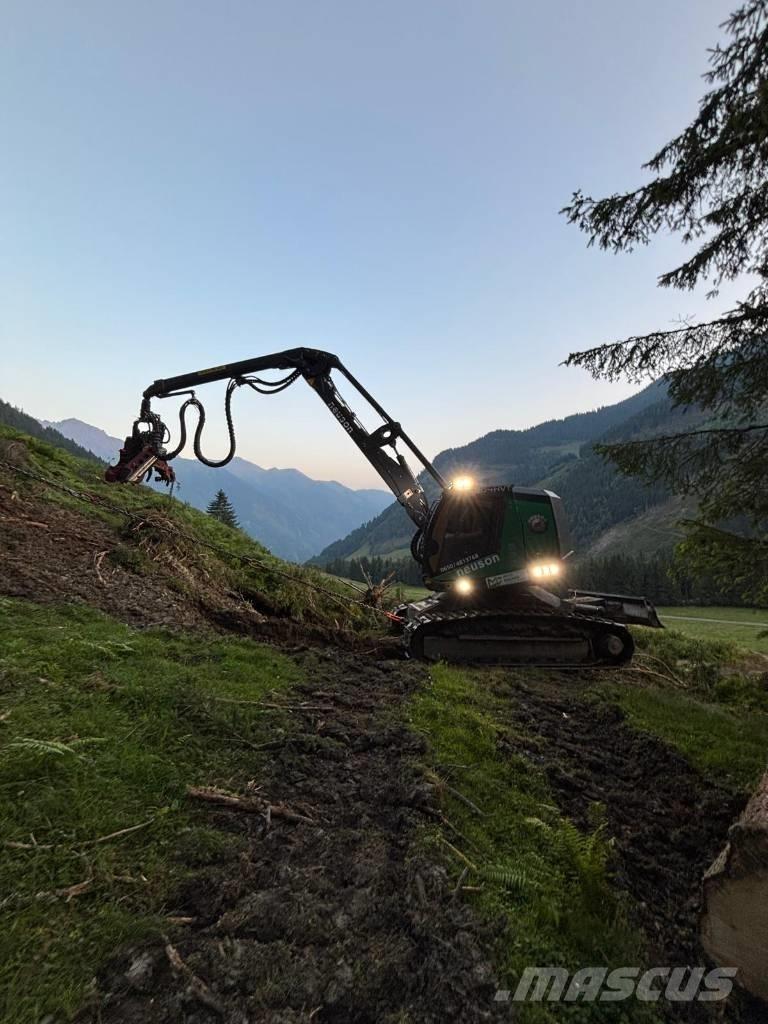 Neuson Forest 204HVT 원목 하베스터