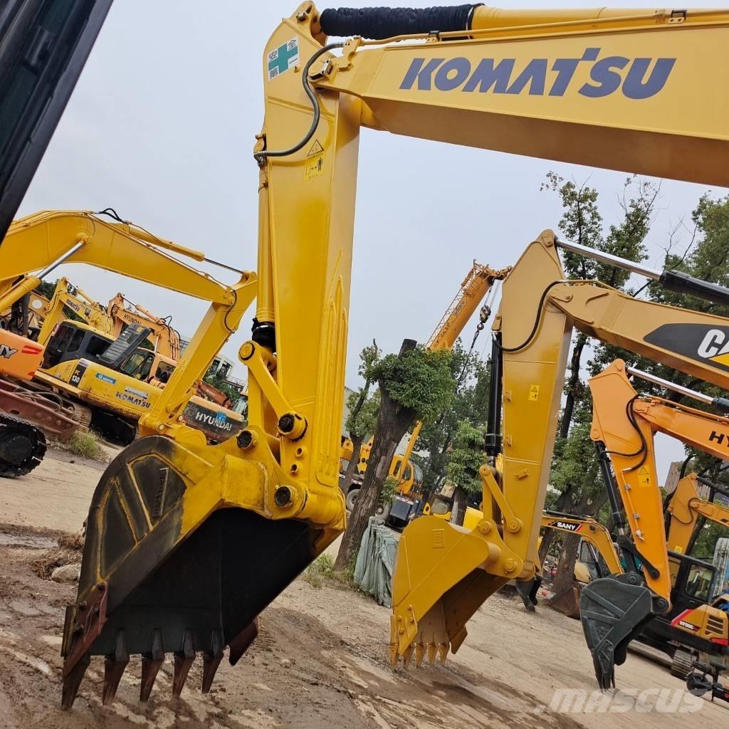 Komatsu PC 240 대형 굴삭기 29톤 이상