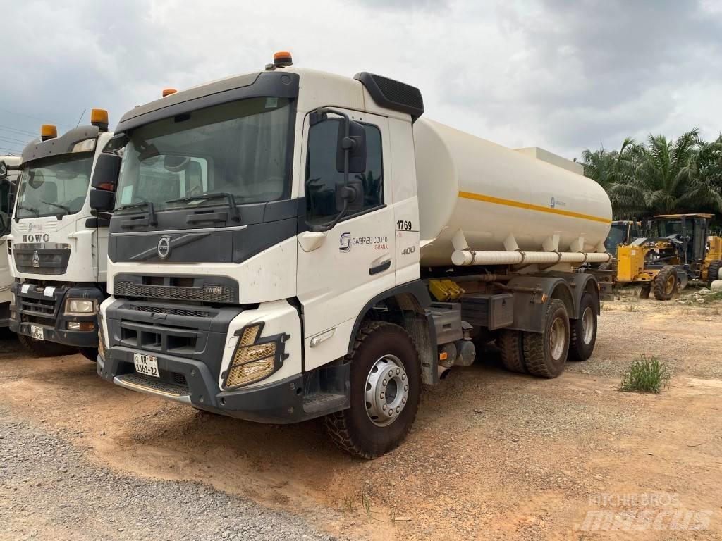 Volvo FMX 400 탱커 트럭