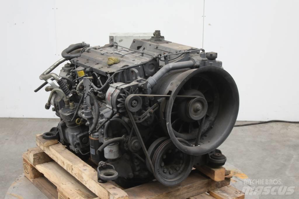 Deutz BF4M1012 엔진
