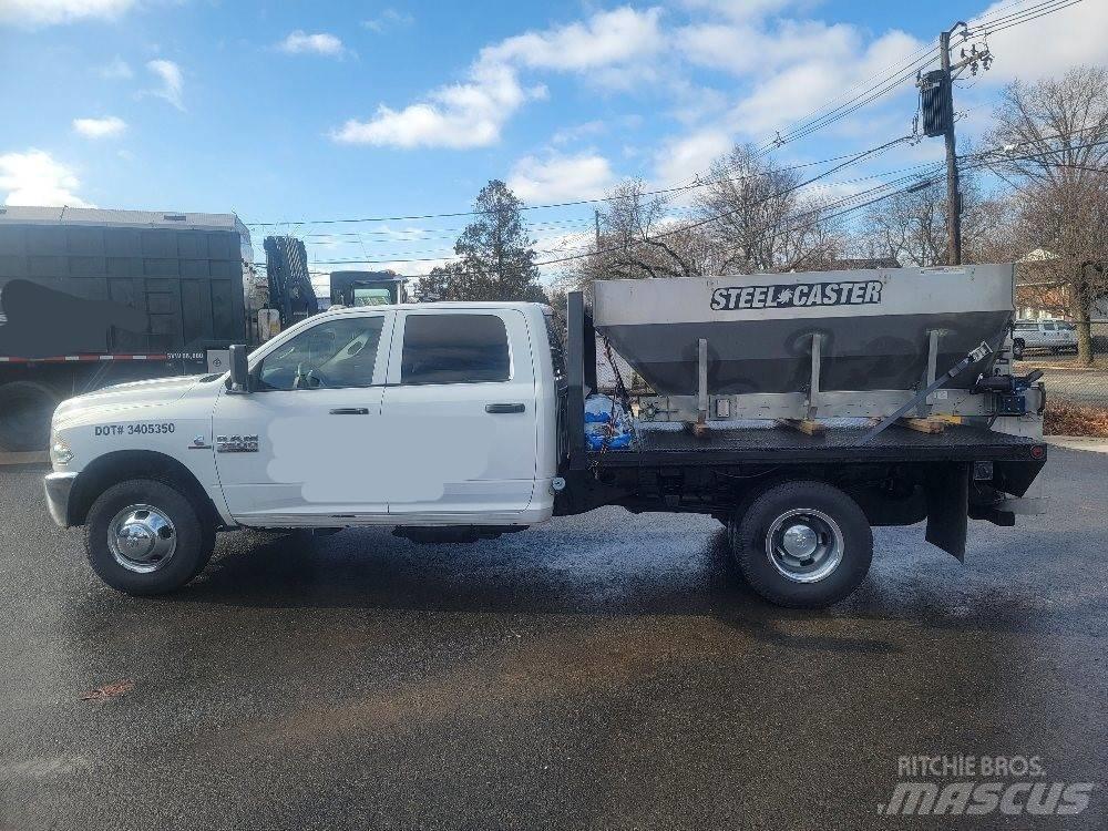 Dodge Ram 3500 플랫베드/드롭사이드 트럭