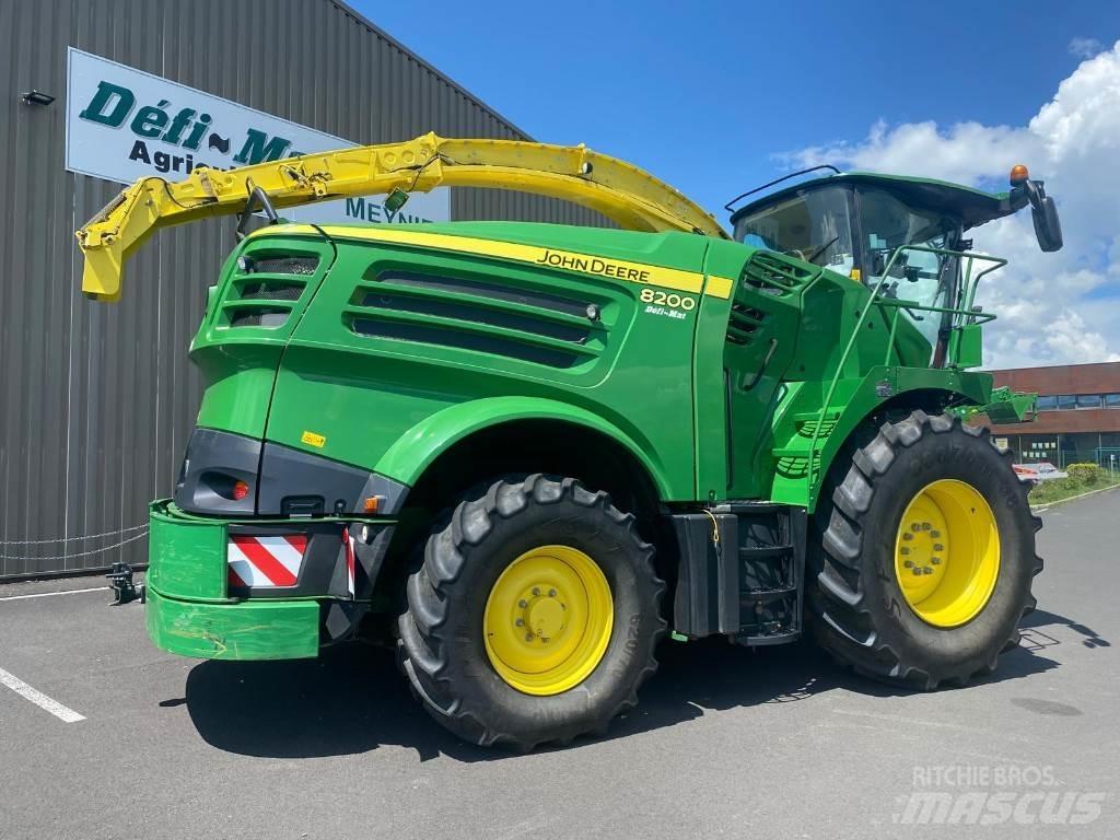John Deere 8200 목초 수확기