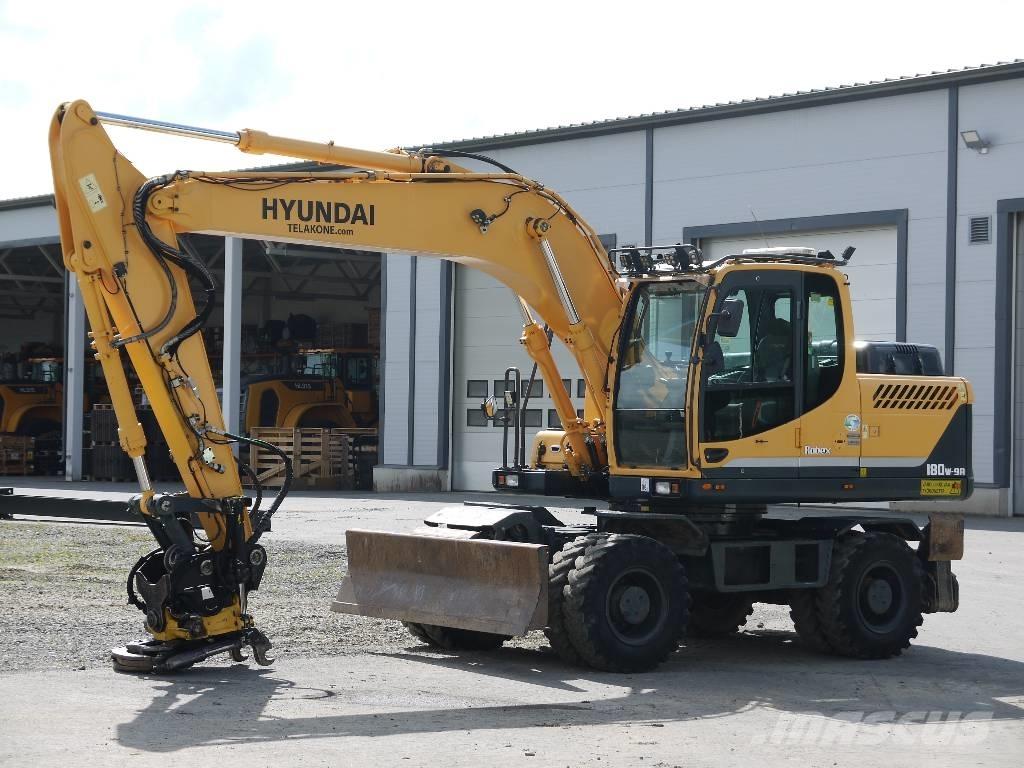 Hyundai R 180 W-9A  휠 굴삭기