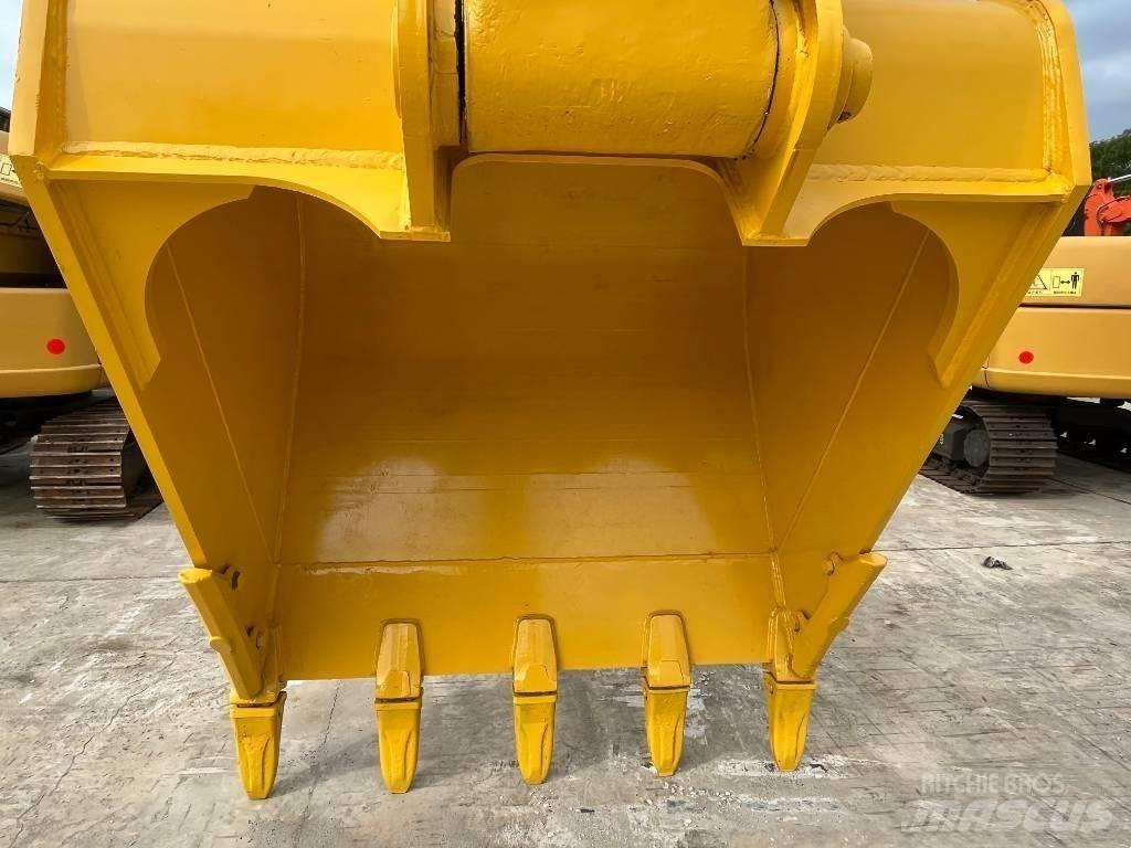 Komatsu pc400-8 대형 굴삭기 29톤 이상