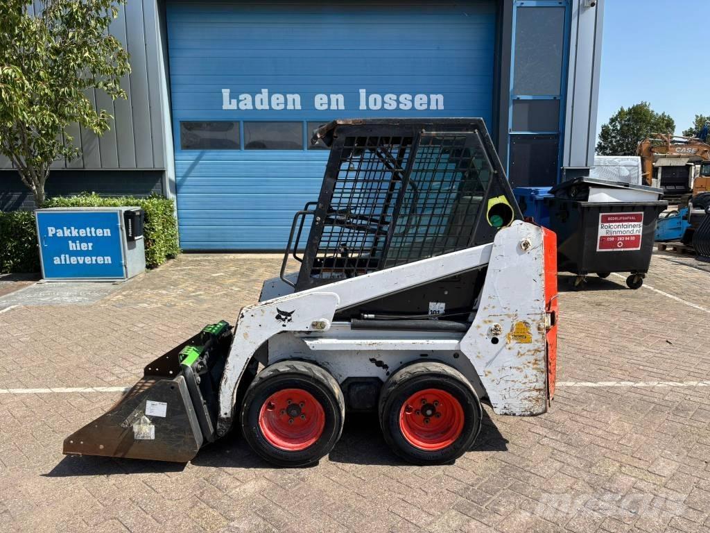 Bobcat S 70  스키드로더