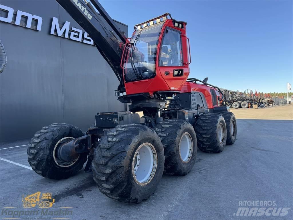 Komatsu 931XC 원목 하베스터