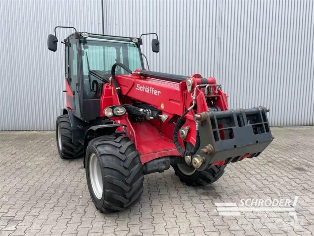 Schäffer 6680 T  휠로우더