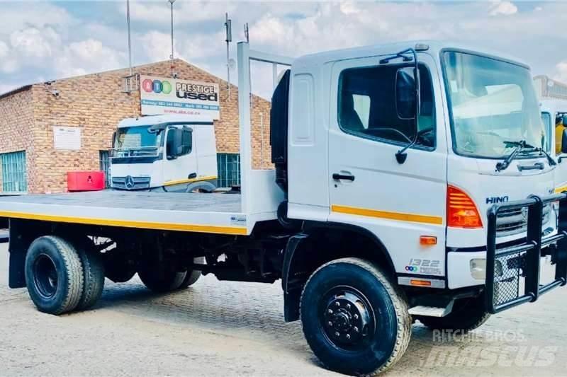 Hino 500 1322 4x4 기타 트럭