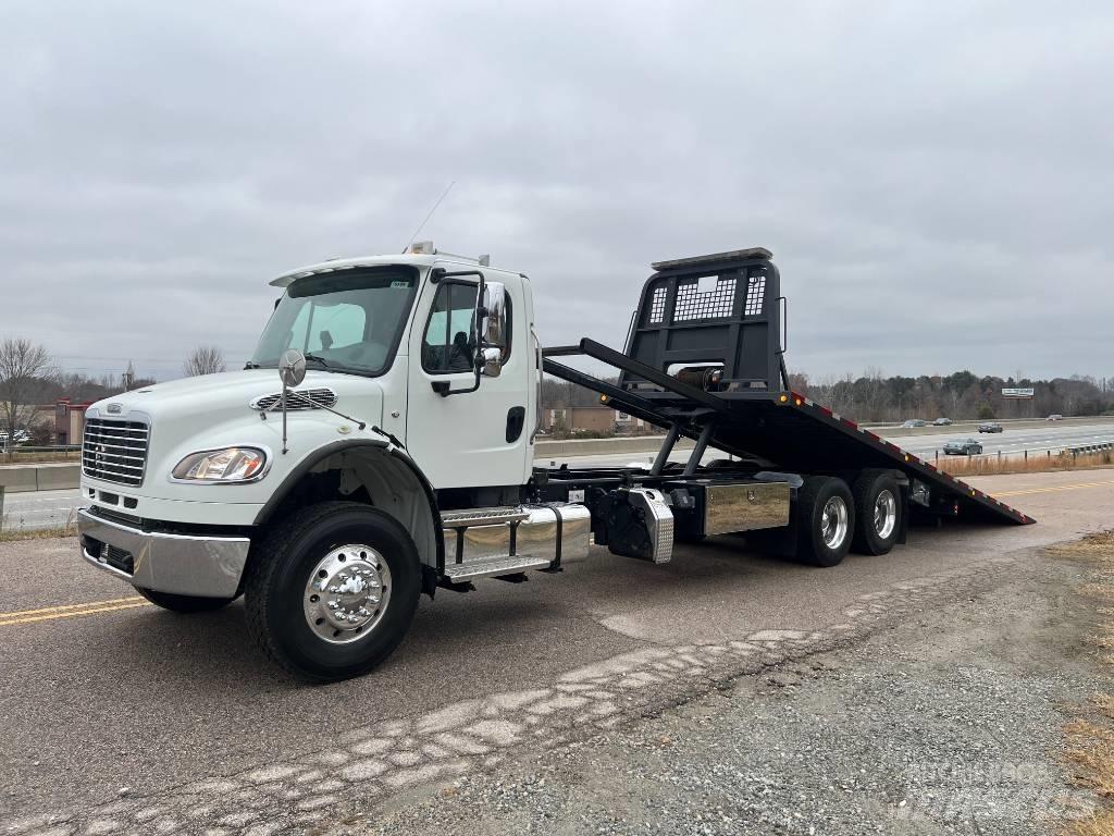 Freightliner M2 회수 차량