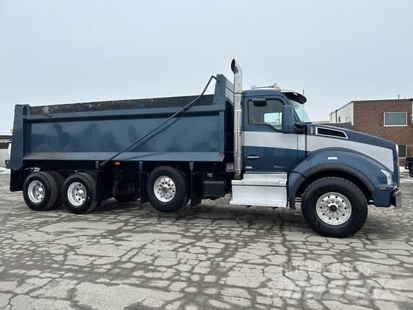 Kenworth T880 덤프 트럭