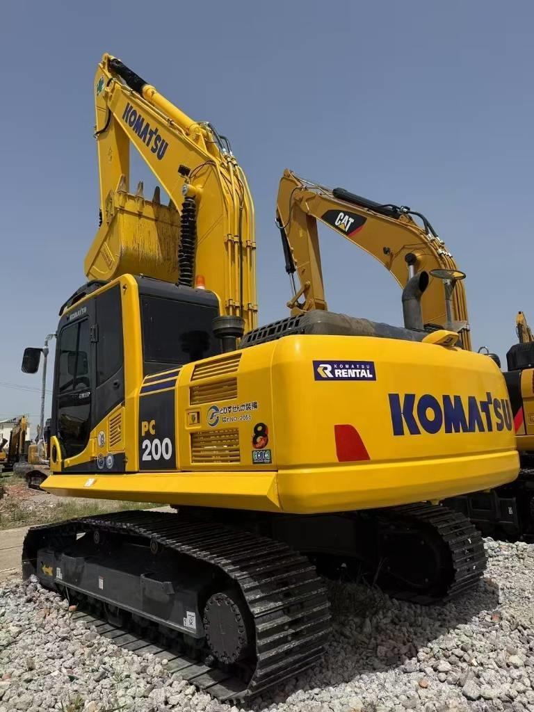 Komatsu 200-8 대형 굴삭기 29톤 이상