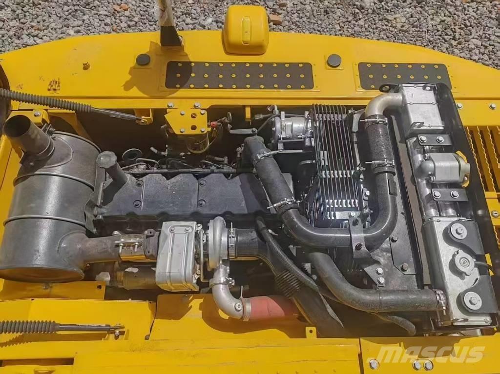 Komatsu 200-8 대형 굴삭기 29톤 이상
