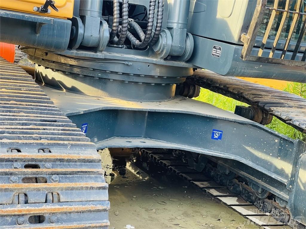 Hyundai 225 lc 9t 대형 굴삭기 29톤 이상