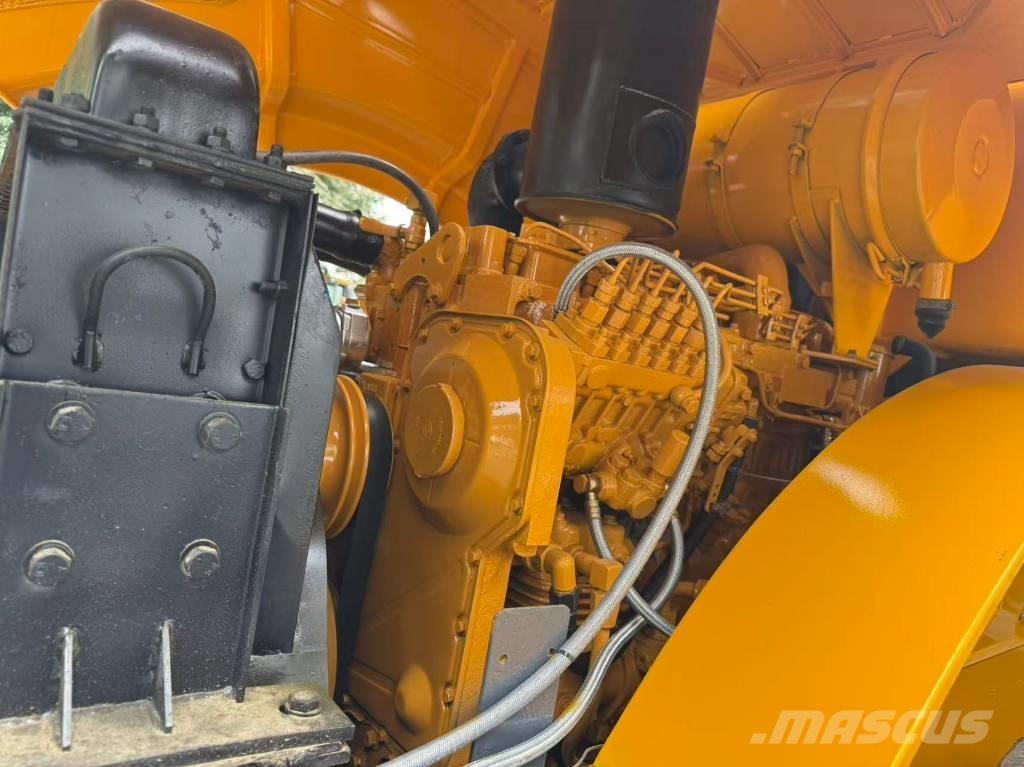 XCMG XS 223 J 싱글 드럼 롤러