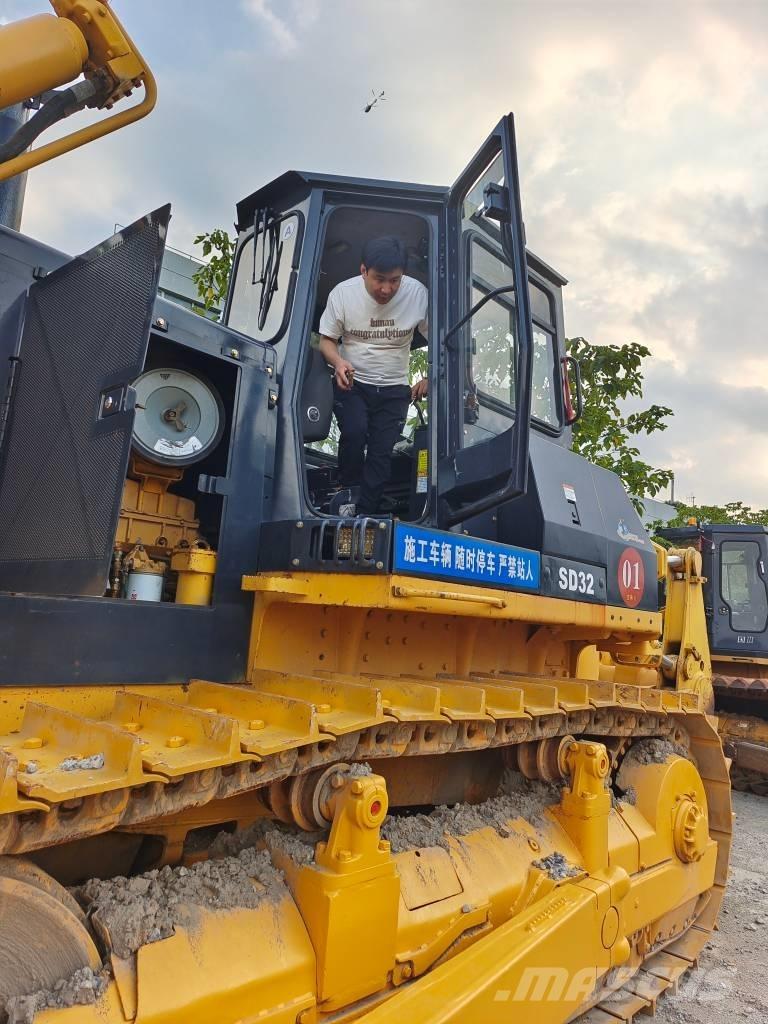 Shantui SD 32 크롤러 도저