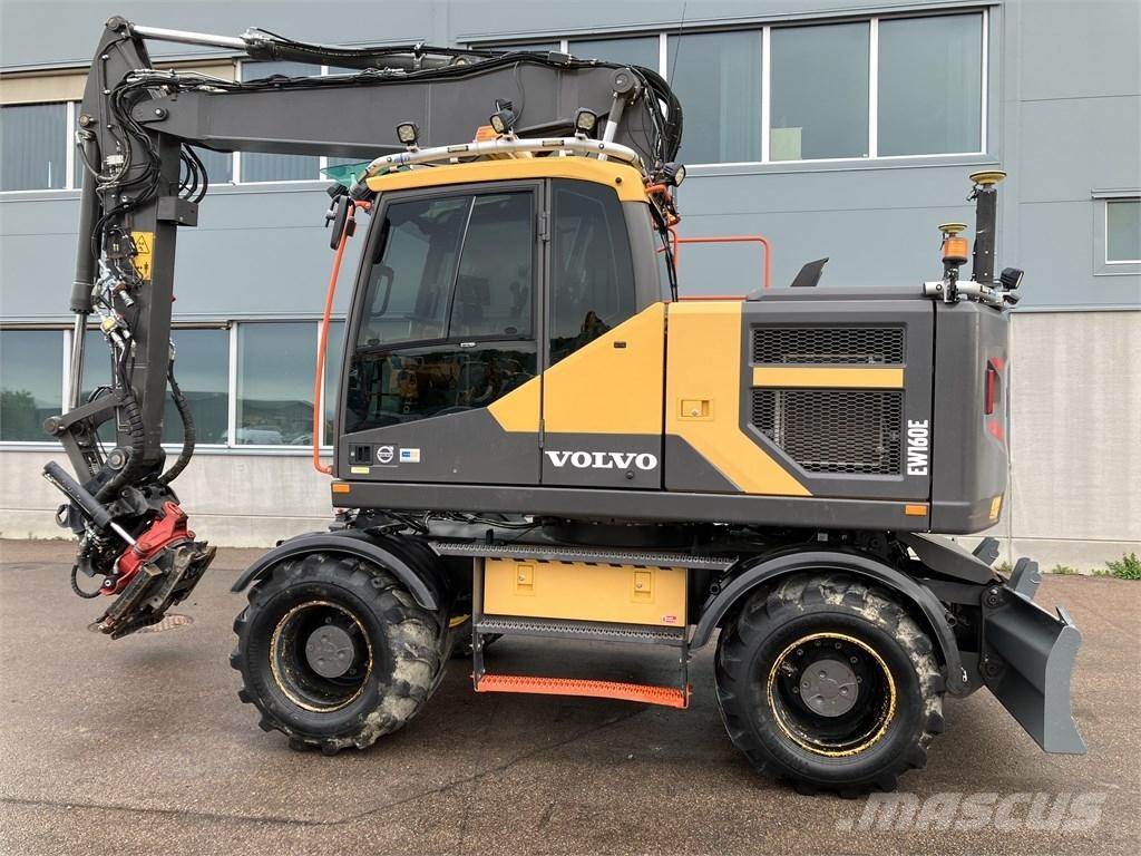 Volvo EW 160 E  휠 굴삭기