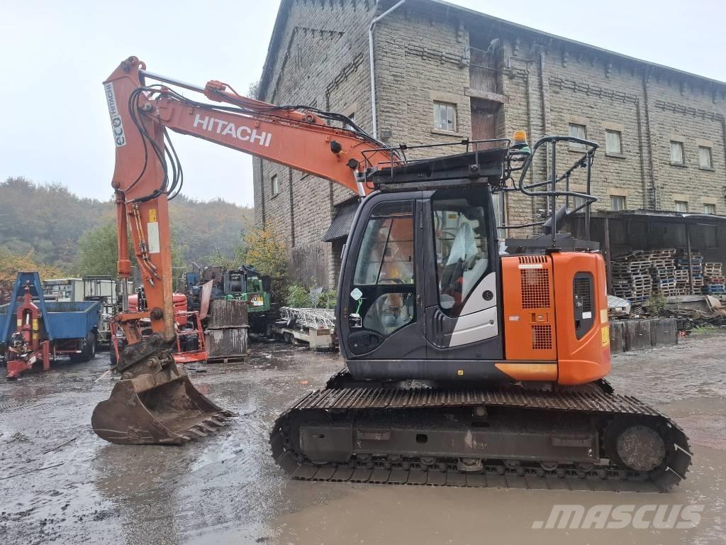 Hitachi ZX 135 US-6 대형 굴삭기 29톤 이상