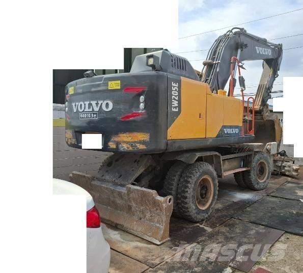 Volvo EW 205E  휠 굴삭기