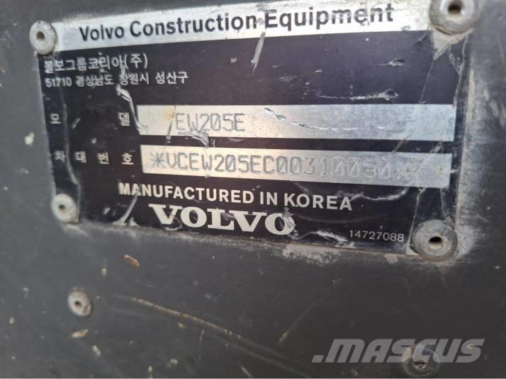 Volvo EW 205E  휠 굴삭기
