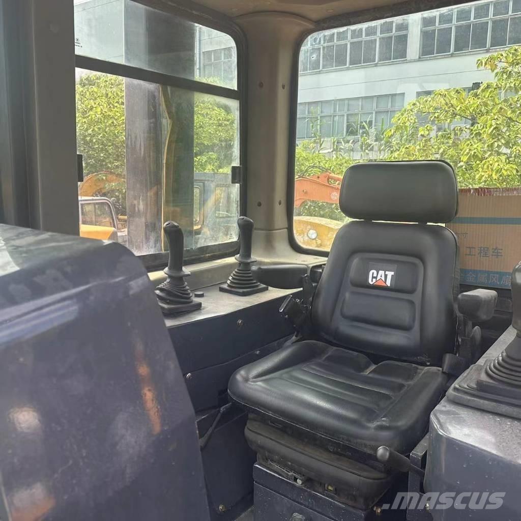 CAT D 8 R 크롤러 도저