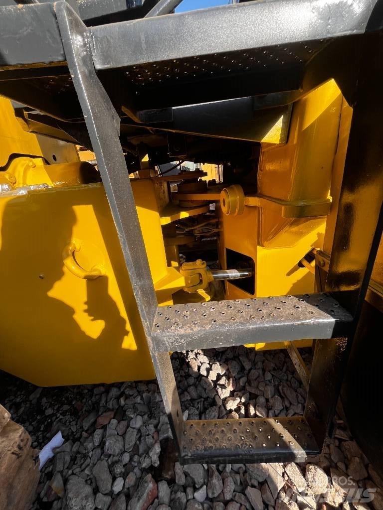 Komatsu WA510  휠로우더