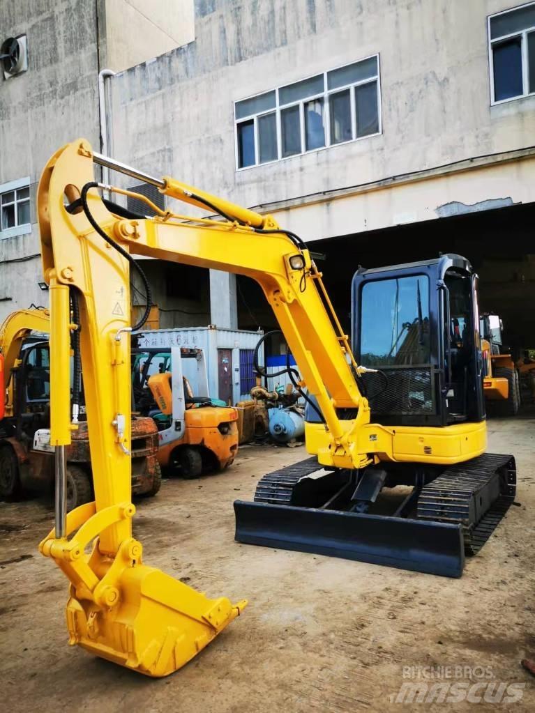 Komatsu PC 50 MR 소형 굴삭기 7톤 미만