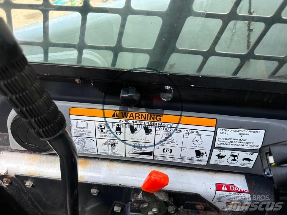 Bobcat 864  스키드로더