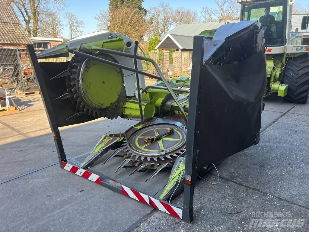 CLAAS RU 450 Xtra 자동 초지기계
